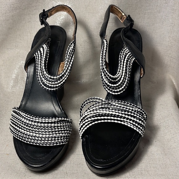 BCBGeneration PLATFORM WEDGE HIGH HEELS - Picture 2 of 4